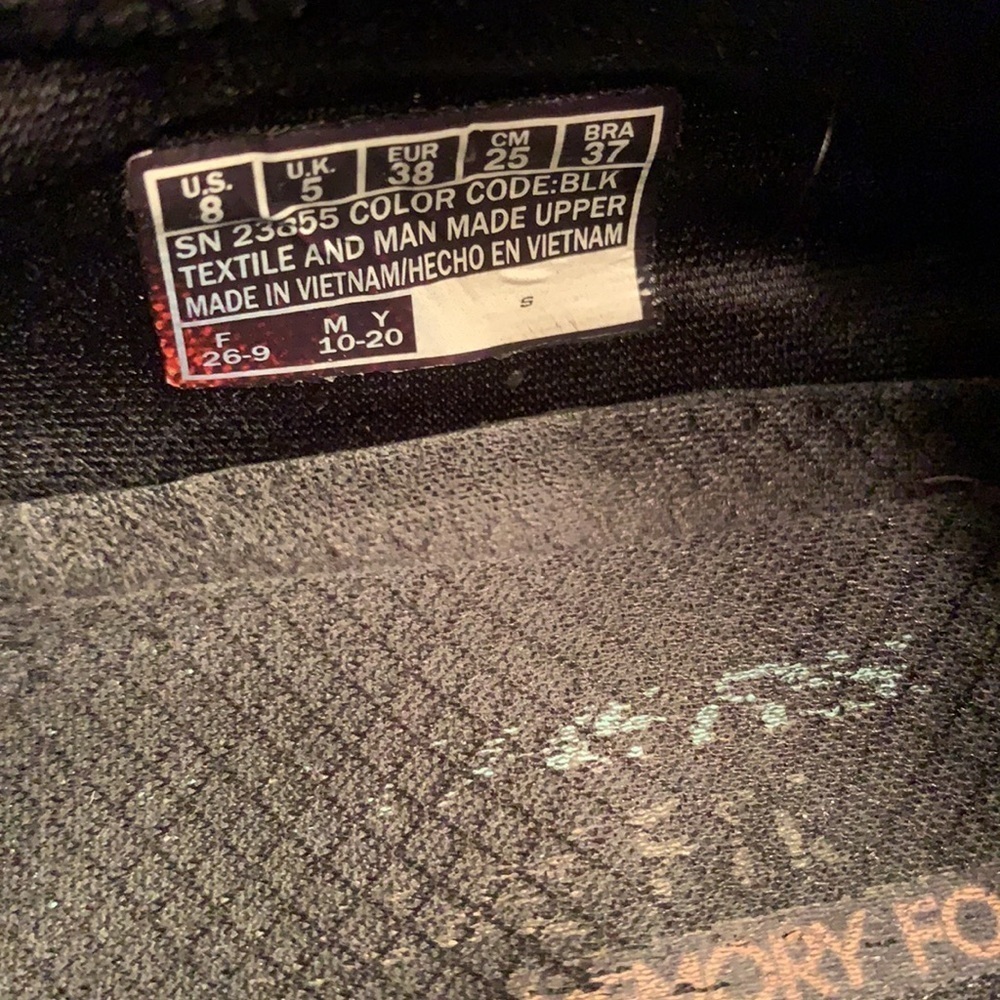 Women’s Skechers soft top shoes Size 8 - Picture 4 of 6